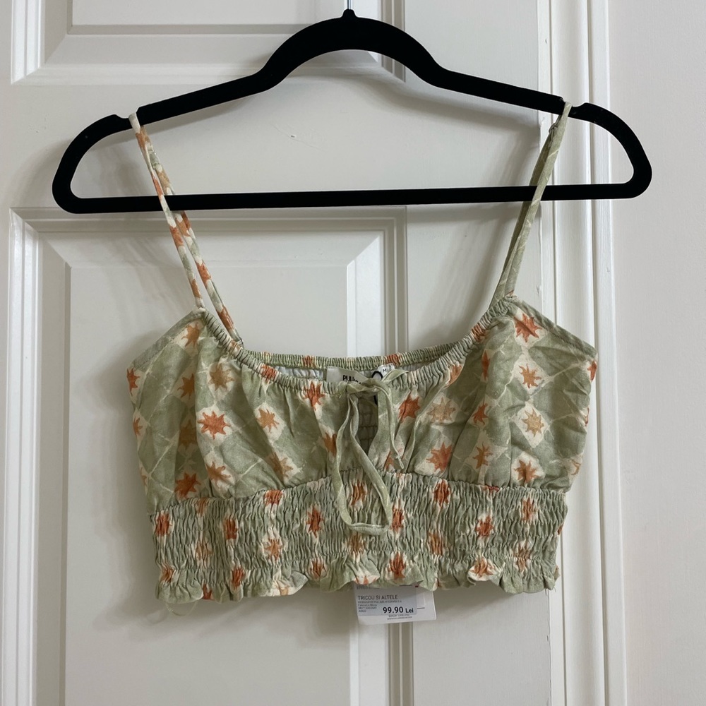 Pull & Bear Cropped top, tags on
